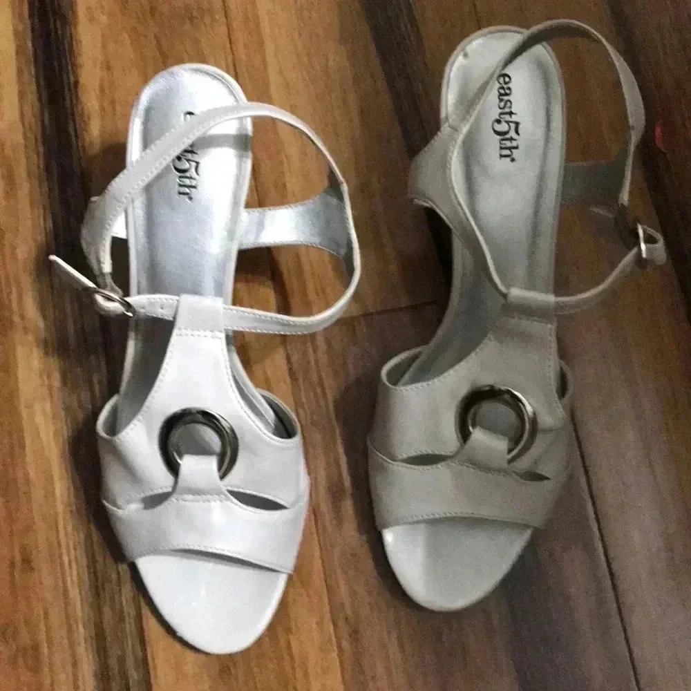 East‎ 5th Gray Heels